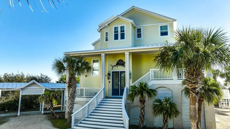 1622 Bayou Dr, Carrabelle, FL 32322 - #2