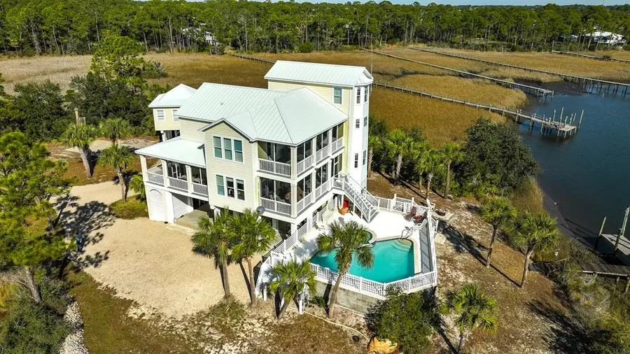 1622 Bayou Dr, Carrabelle, FL 32322 - #3