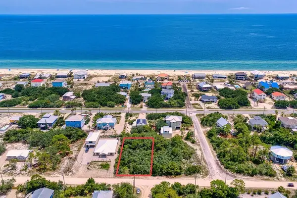 1072 W Pine Ave, St. George Island, FL 32328