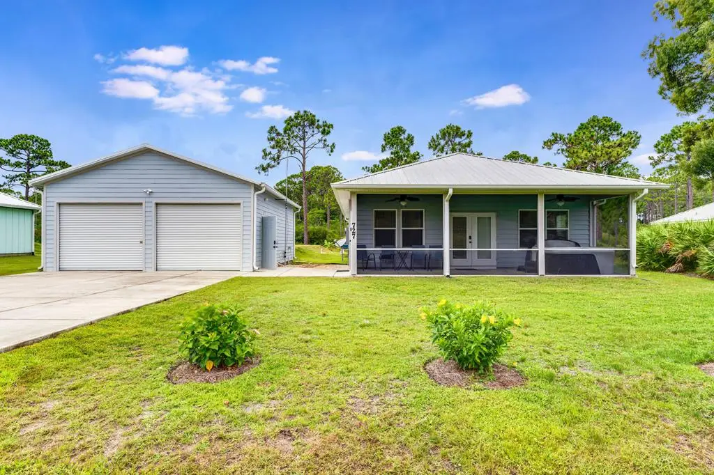 727 Timber Ridge Ct, Eastpoint, FL 32328 - #1