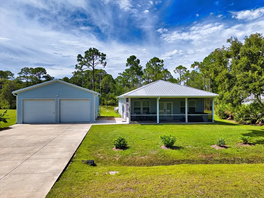 727 Timber Ridge Ct, Eastpoint, FL 32328 - #2