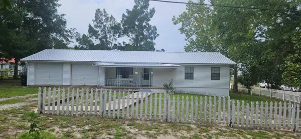 711 Nw Ave C, Carrabelle, FL 32322