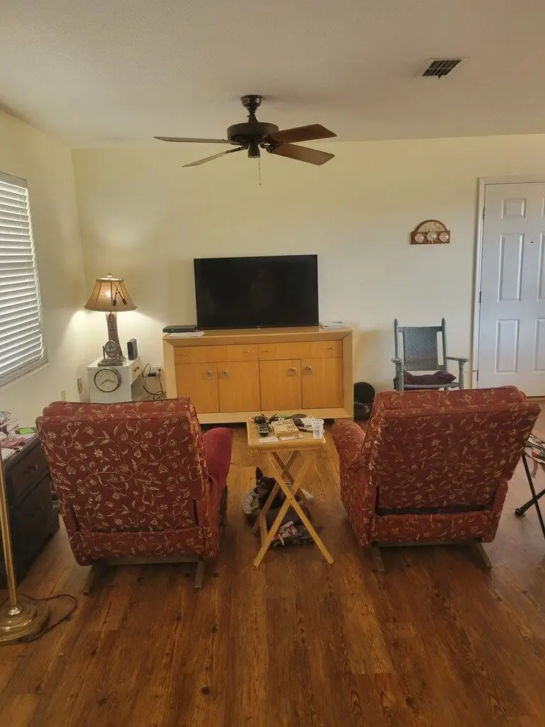 711 Nw Ave C, Carrabelle, FL 32322 - #2