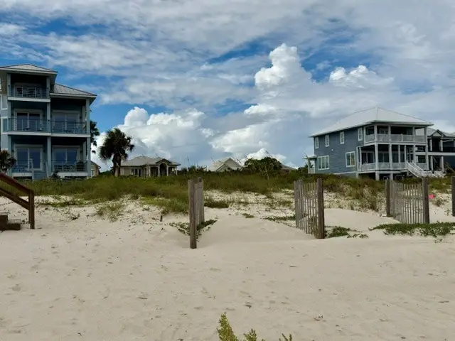 2278 Sailfish Dr, Saint George Island, FL 32328 - #2