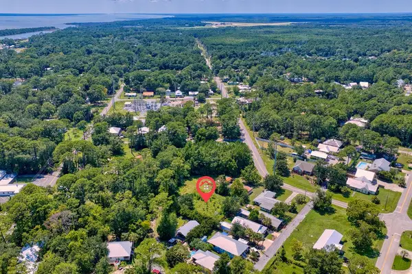 225 B Ave G, Apalachicola, FL 32320