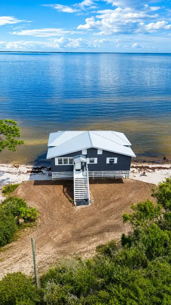 2760 Hwy 98 W, Carrabelle, FL 32322