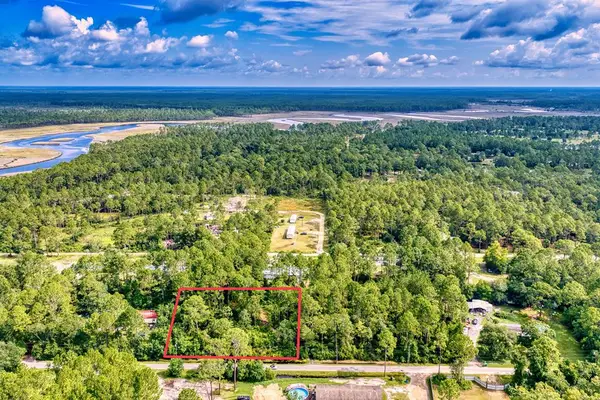 133 West Dr, Carrabelle, FL 32322