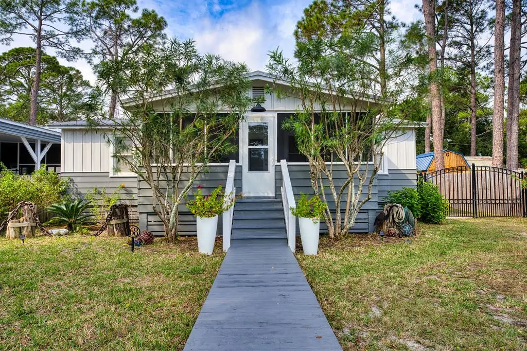 168 21st Ave, Apalachicola, FL 32320 - #1