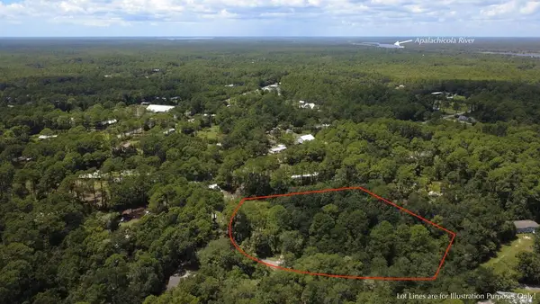 204 Smith Rd, Apalachicola, FL 32320