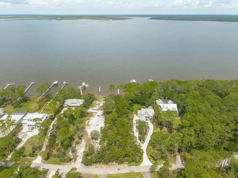 299 Magnolia Bay Dr, Eastpoint, FL 32328 - #2