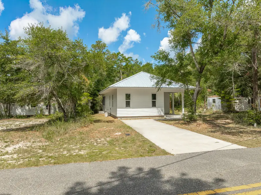 509 Se 7th St, Carrabelle, FL 32322 - #2