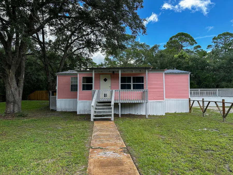92 Koch St, Panacea, FL 32346 - #2
