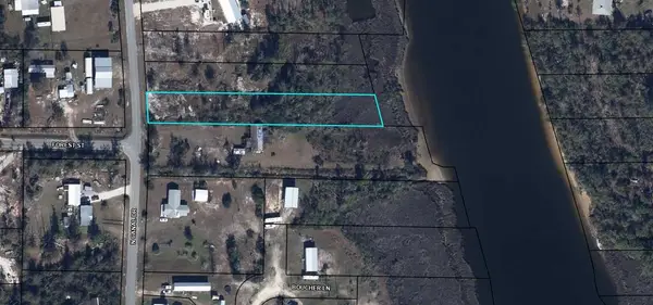 536 N Canal Dr, Port St. Joe, FL 32456