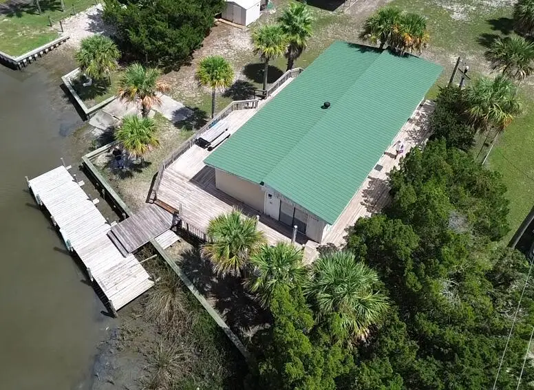 525 W Bay Shore Dr, Saint George Island, FL 32328 - #3