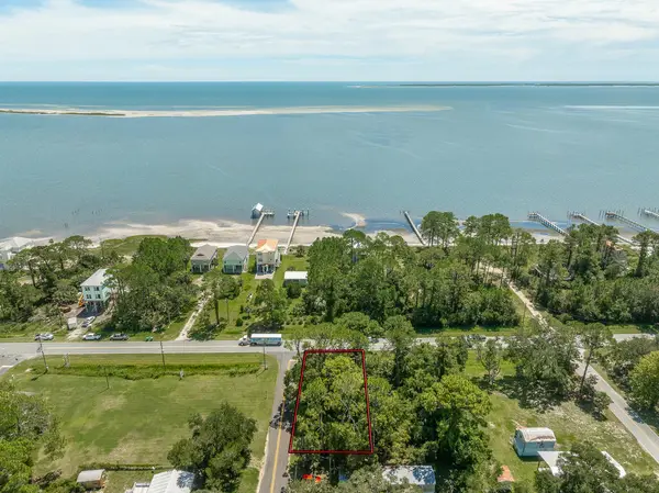 2183 Hwy 98, Lanark Village, FL 32323