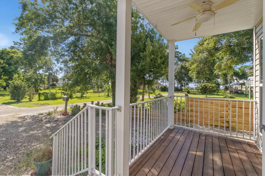 40 Myrtle Ave, Apalachicola, FL 32320 - #3