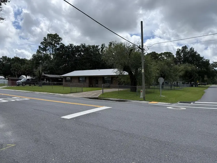 608 Madison St, Port Saint Joe, FL 32456 - #3