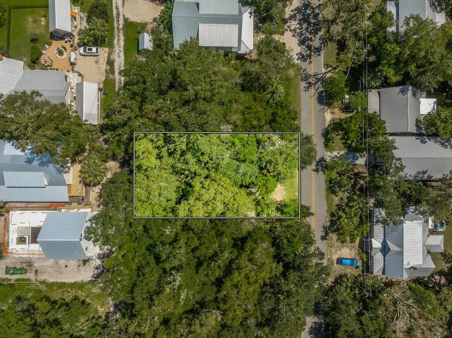 131 8th St, Apalachicola, FL 32320 - #3