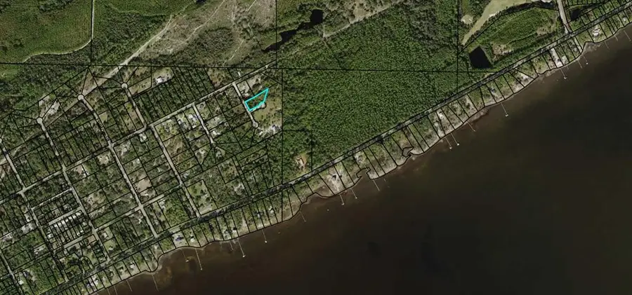 147 Doe Ln, Carrabelle, FL 32322 - #2