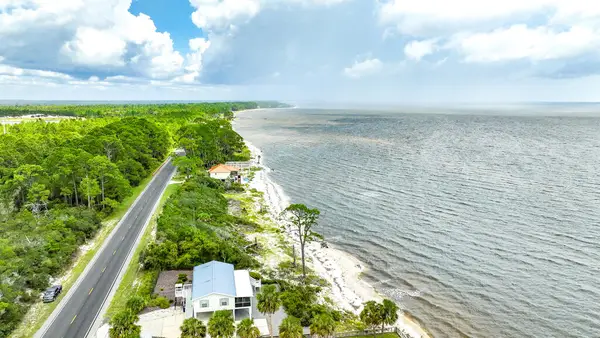 2708 Hwy 98 W, Carrabelle, FL 32322