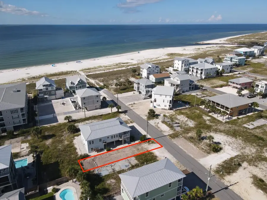 111 S 39th St #B, Mexico Beach, FL 32456 - #2