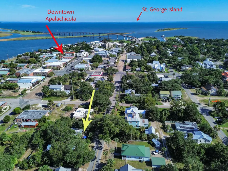 143 4th St, Apalachicola, FL 32320 - #2