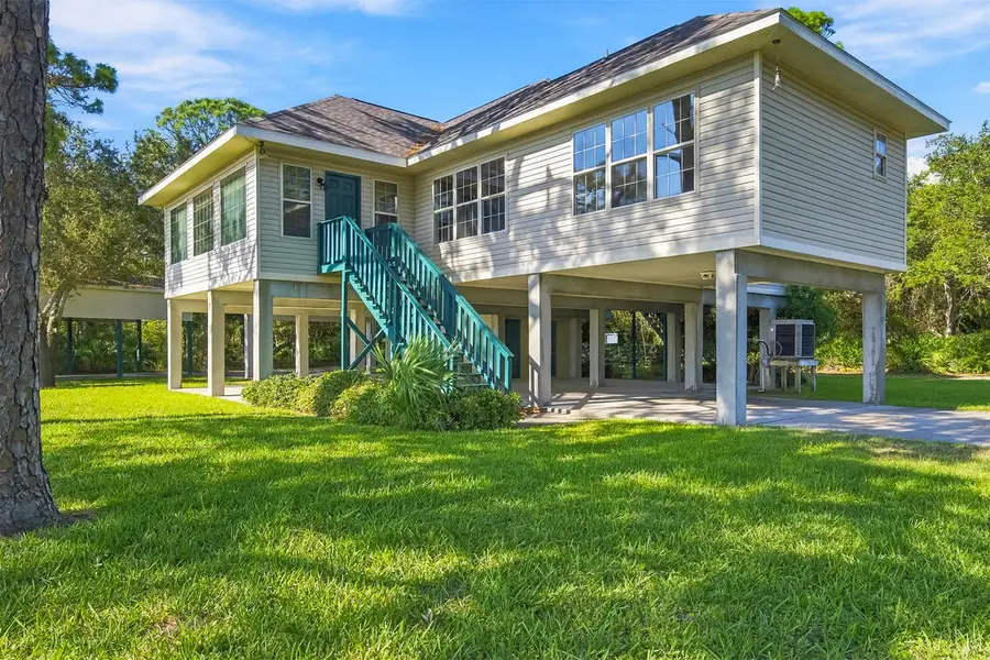 79 S Bay Shore Dr, Eastpoint, FL 32328 - #2