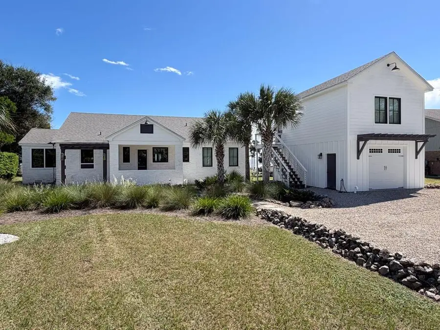 214 Ave C, Apalachicola, FL 32320 - #2