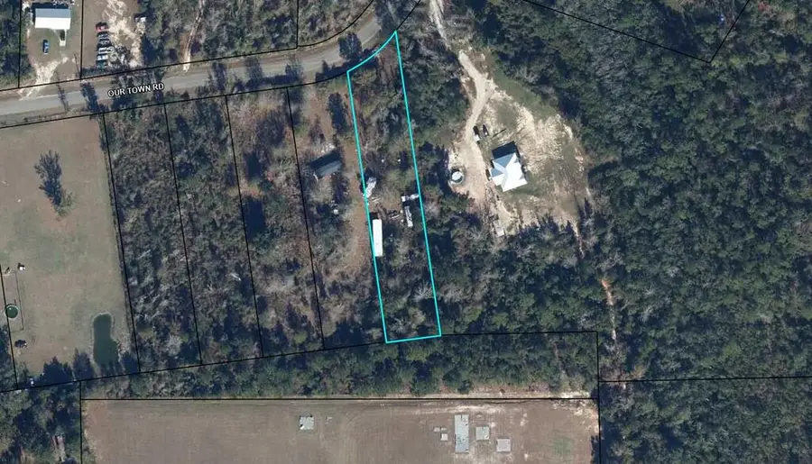 410 Our Town Rd, Wewahitchka, FL 32465 - #2