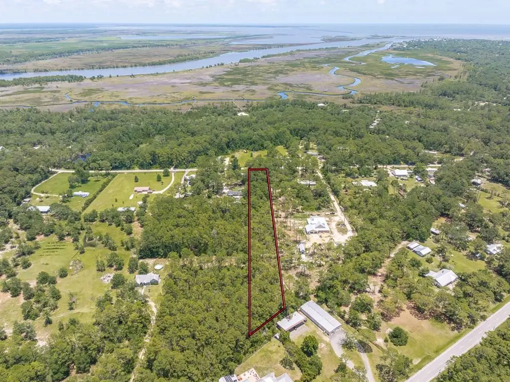 340 Bay City Rd, Apalachicola, FL 32320 - #1