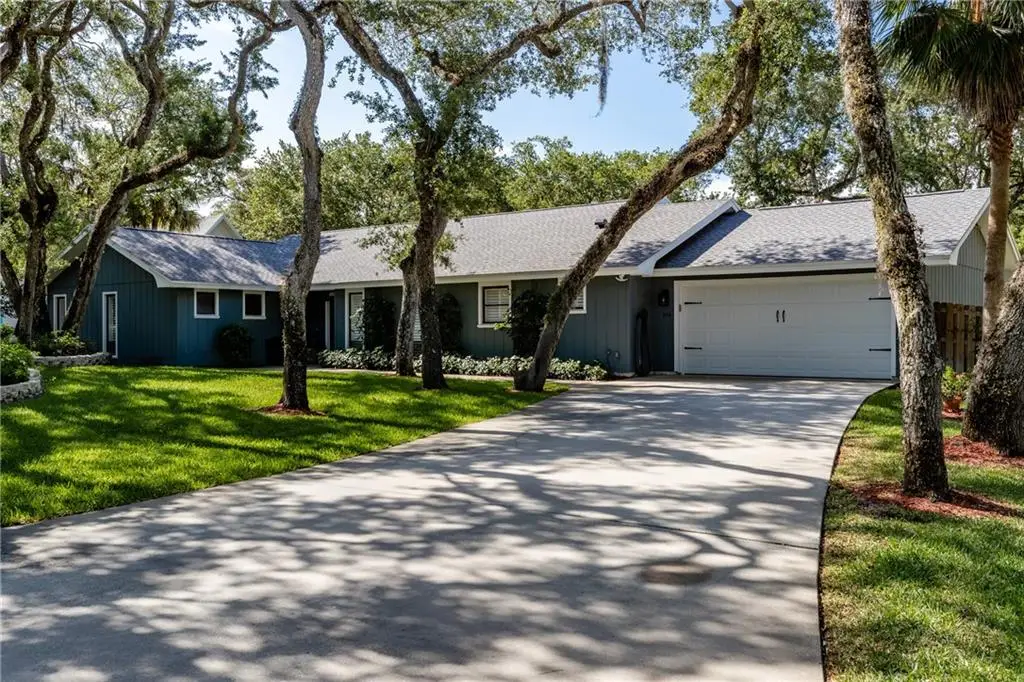 316 Eugenia Road, Vero Beach, FL 32963 - Image #1