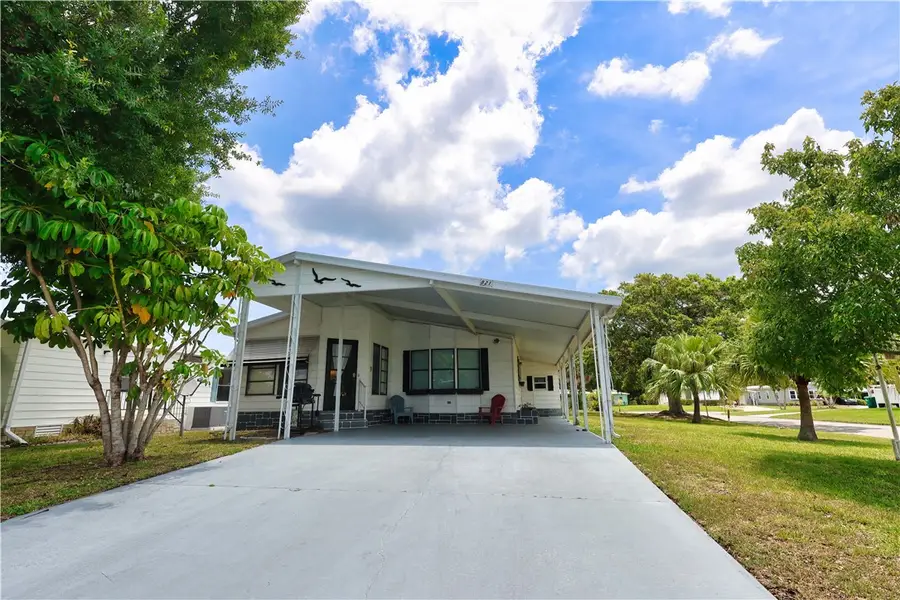 821 Bougainvillea Circle, Sebastian, FL 32976 - Image #2