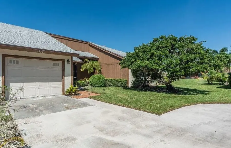 13335 Cross Pointe Drive, Palm Beach Gardens, FL 33418 - Image #2