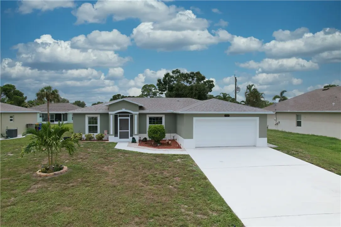 1945 Sunrise Drive Sw, Vero Beach, FL 32962 - Image #1