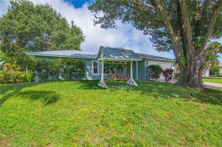 691 Helicon Terrace, Sebastian, FL 32958 - Image #2