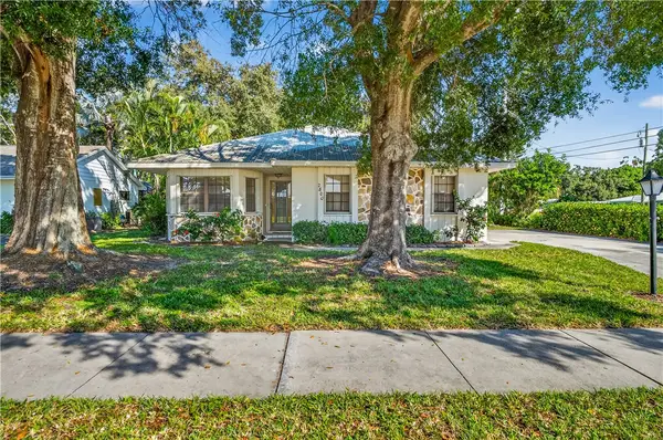 2800 21st Lane, Vero Beach, FL 32960