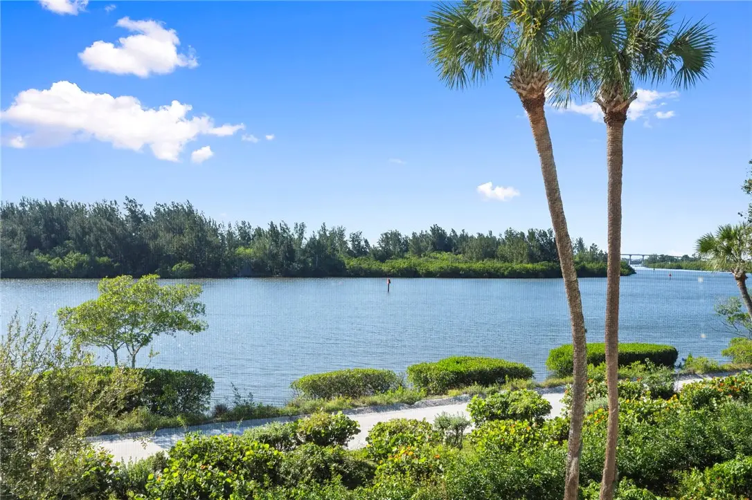 8865 W Orchid Island Circle #207, Vero Beach, FL 32963 - Image #1