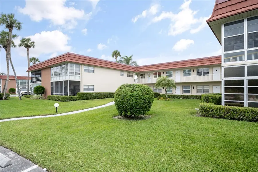 3 Vista Palm Lane #204, Vero Beach, FL 32962 - Image #2