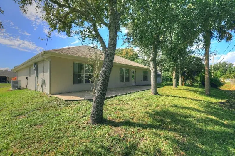 726 Beard Avenue, Sebastian, FL 32958 - Image #2