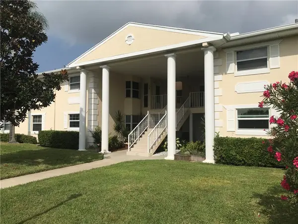 500 Grove Isle Circle #107, Vero Beach, FL 32962