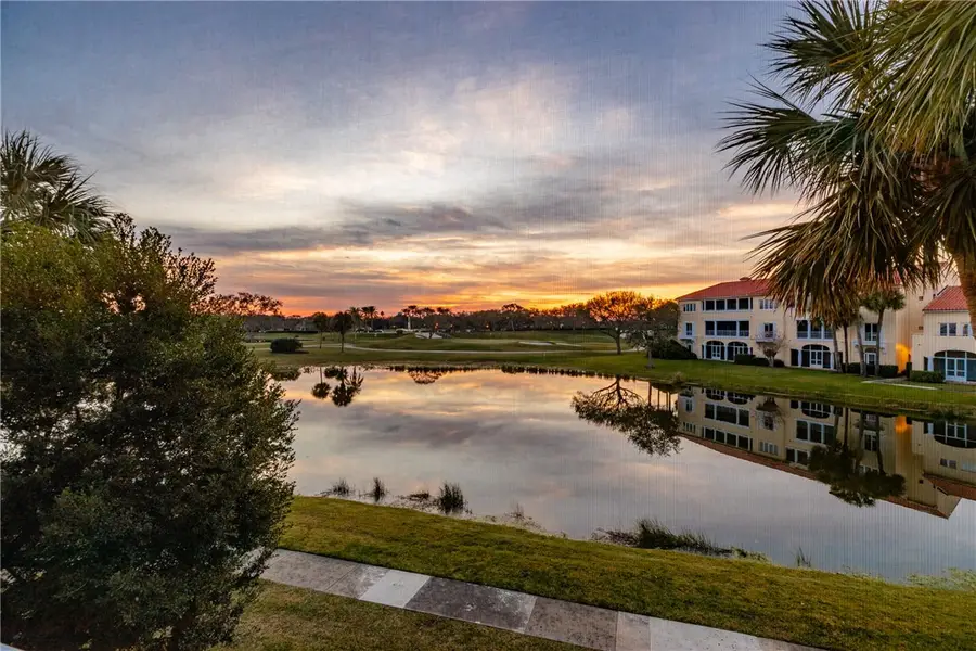 5045 Harmony Circle #207, Vero Beach, FL 32967 - Image #2