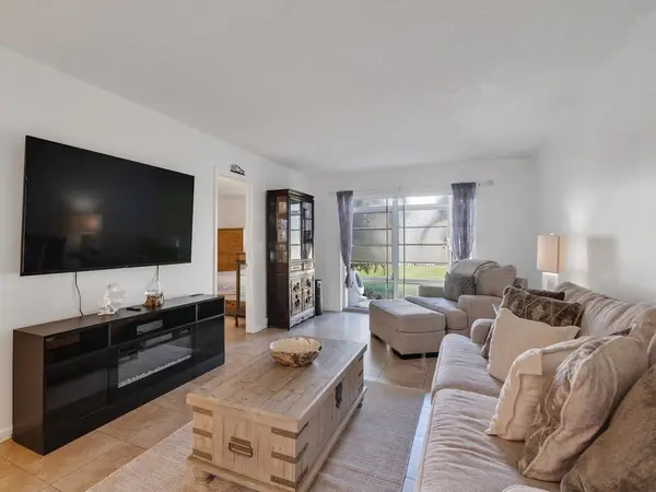 1166 6th Avenue #B3, Vero Beach, FL 32960