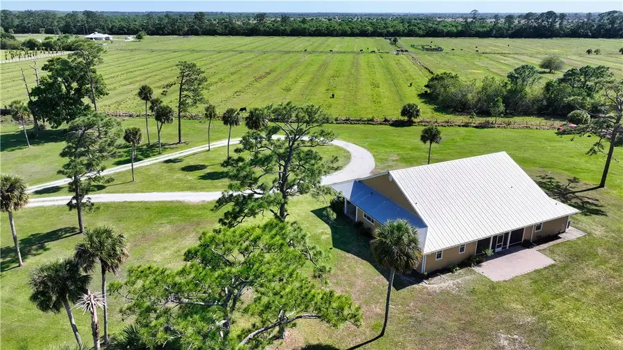 6045 21st Street Sw, Vero Beach, FL 32968 - #2