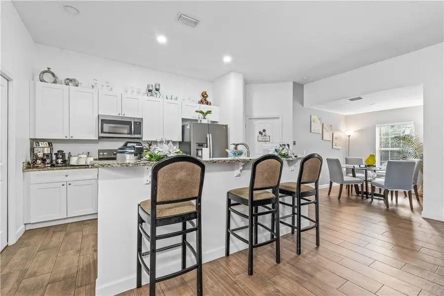 1035 34th Avenue Sw, Vero Beach, FL 32968 - Image #2