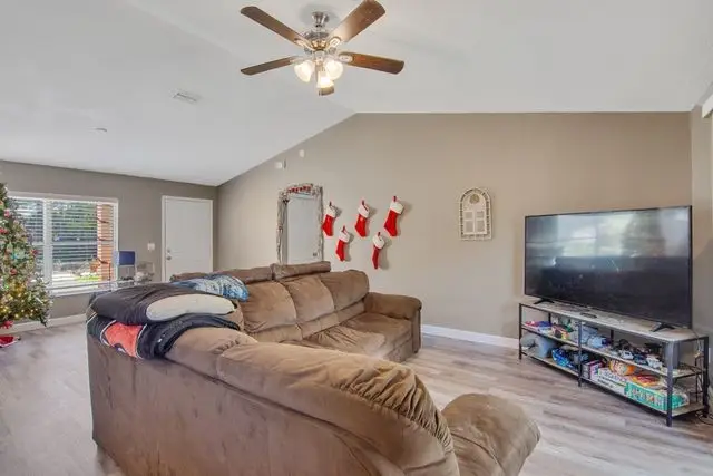 8265 W 98th Avenue, Vero Beach, FL 32967 - Image #3