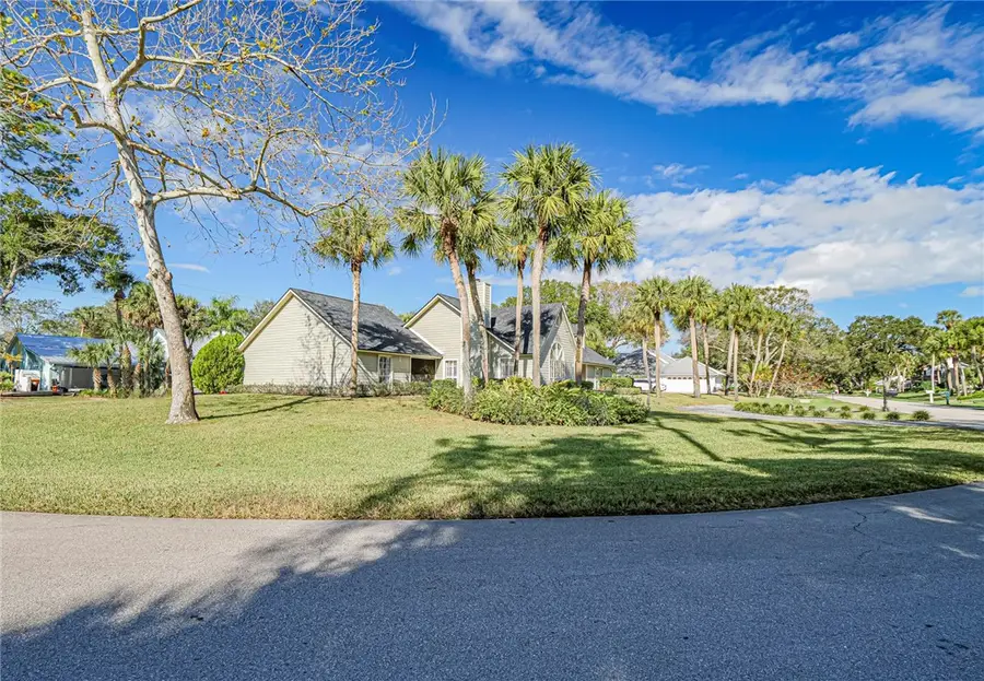 665 32nd Avenue Sw, Vero Beach, FL 32968 - Image #2