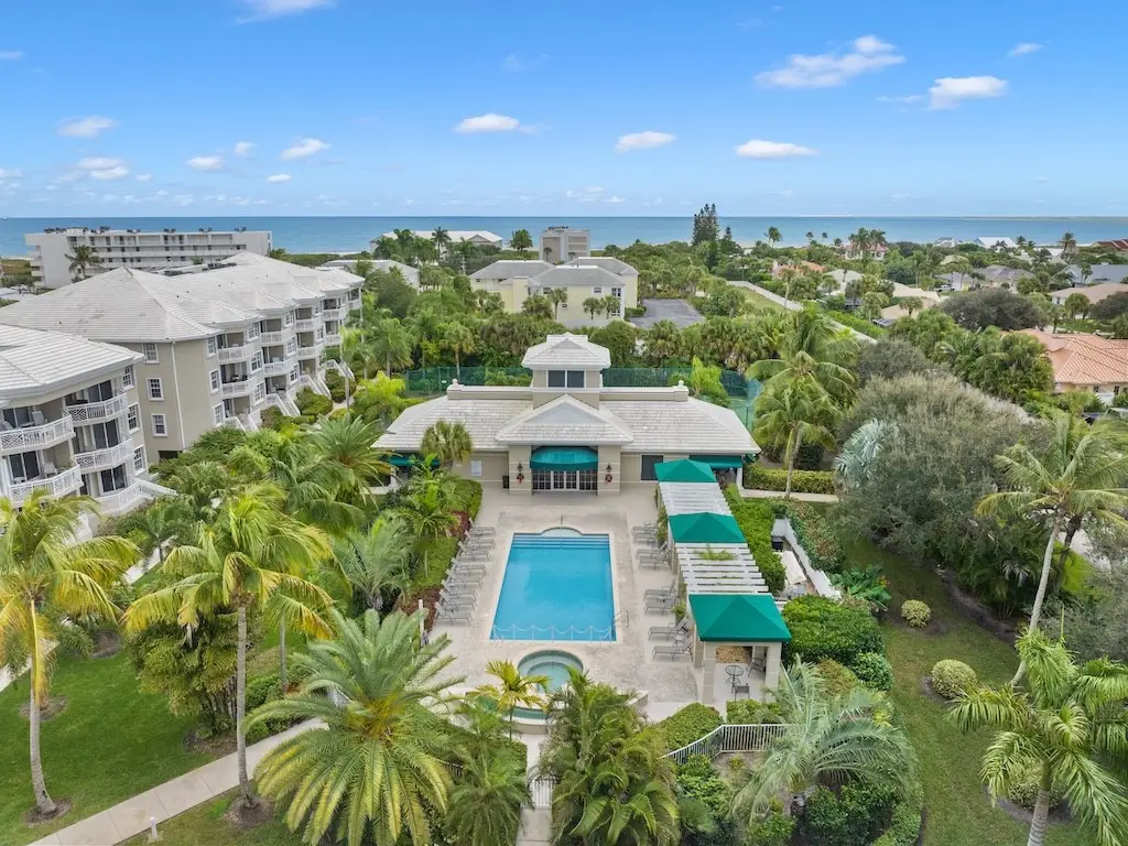 940 Turtle Cove Lane #302, Vero Beach, FL 32963 - Image #1