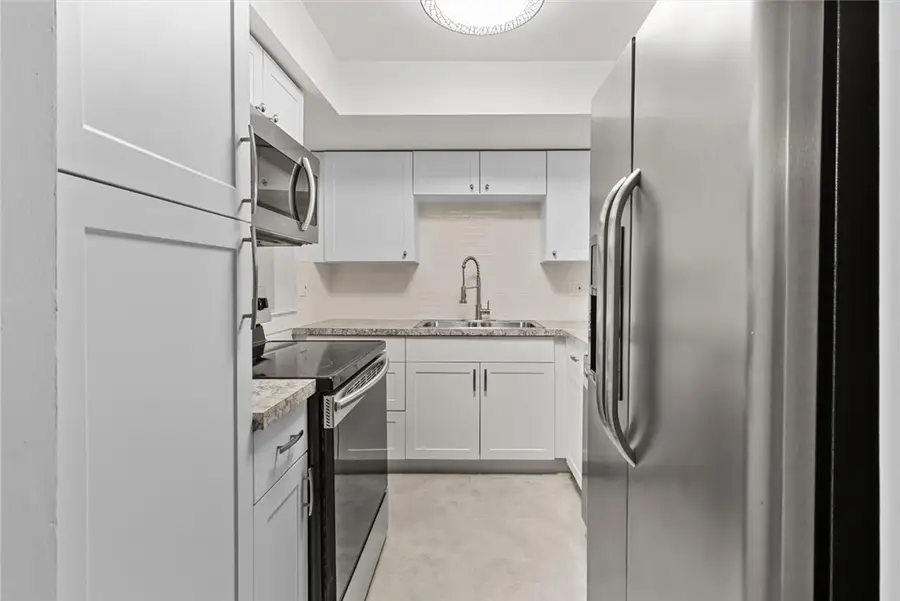 1901 Indian River Boulevard #201B, Vero Beach, FL 32960 - Image #3