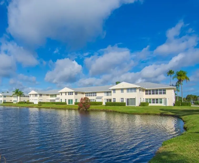 675 W Lake Jasmine Circle #208, Vero Beach, FL 32962 - Image #3