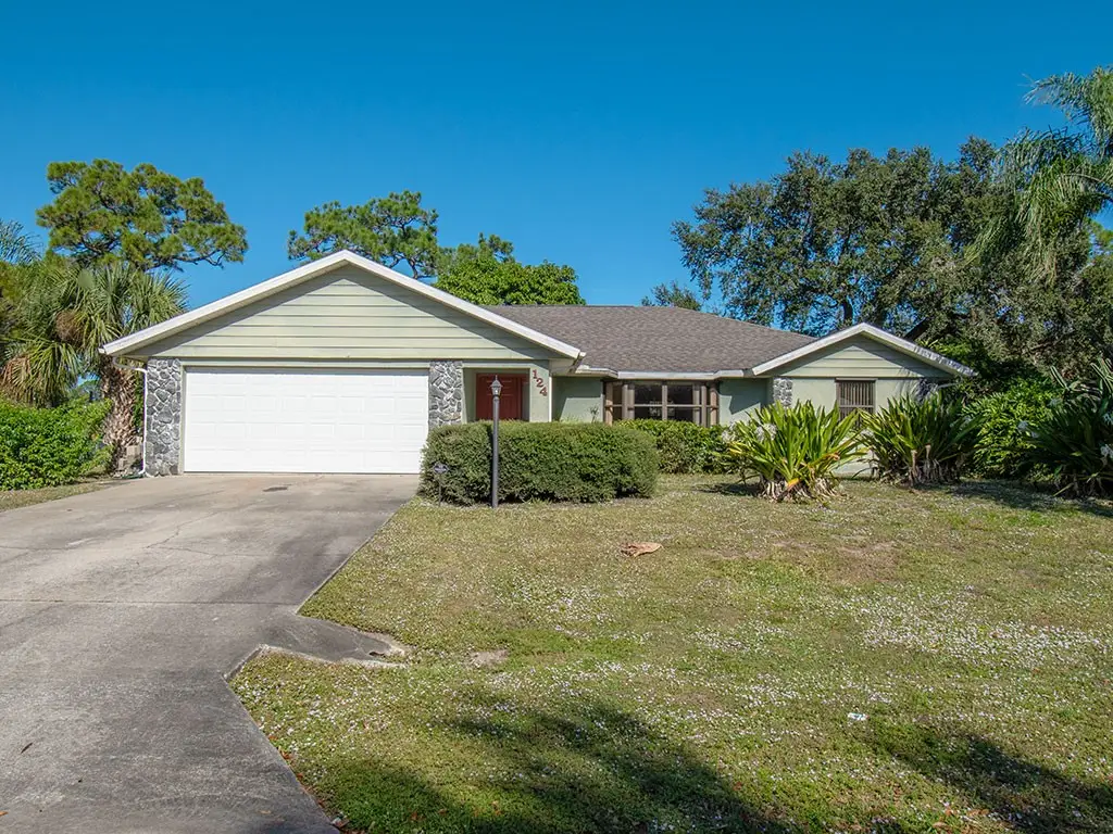 124 Hinchman Avenue, Sebastian, FL 32958 - Image #1